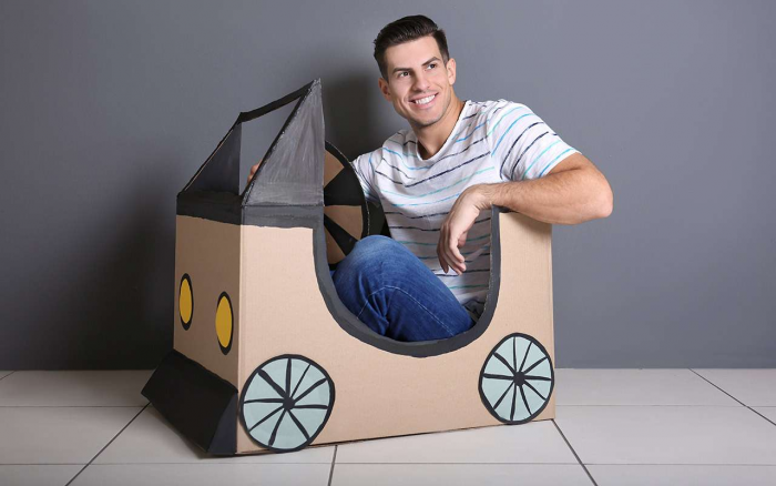 Старый Suzuki превратили в «игрушечное» купе с настоящим огнеметом