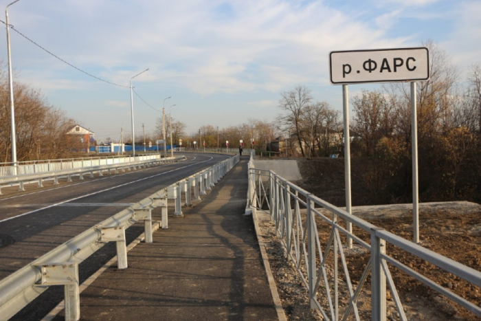 В станице Дондуковской завершился ремонт моста через реку Фарс