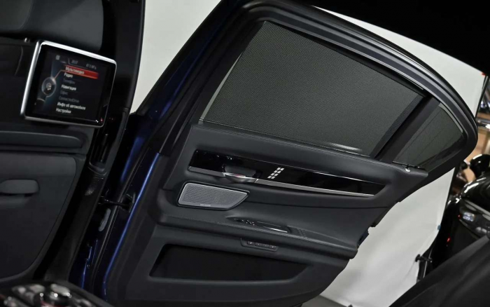 Редчайший седан продают в России: вдвое дороже новой «семерки» BMW