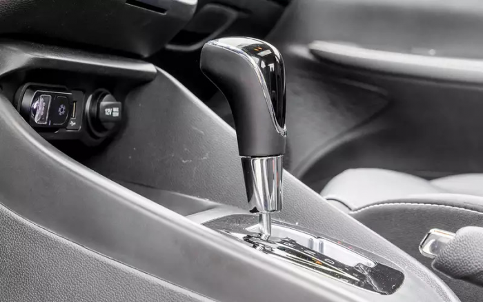 Лада Искра против конкурентов — большой тест недорогих седанов