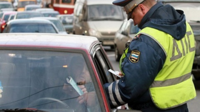 В РФ могут запретить ездить на старых машинах и ввести ограничения для владельцев автохлама