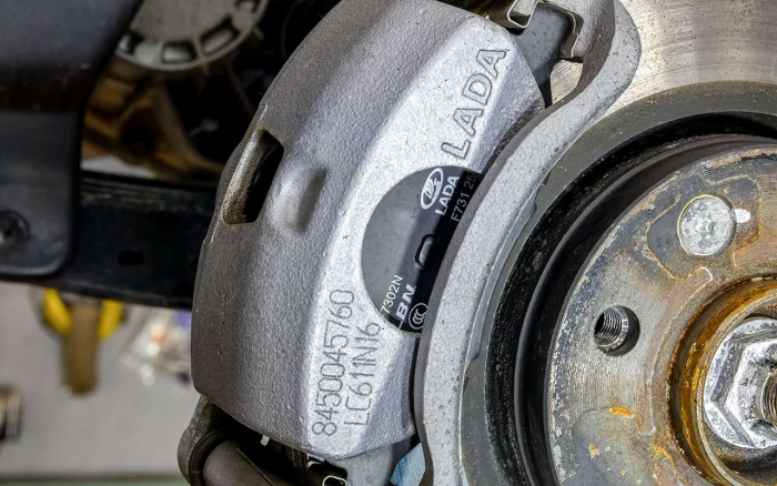 Лада Искра: что с цинком на кузове? Он есть, но не везде