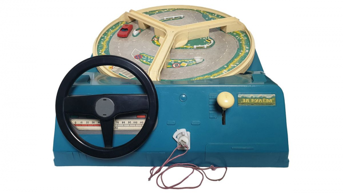 Об этой игрушке в СССР мечтал каждый ребенок, но позволить ее мог не каждый — помните «За рулем»?