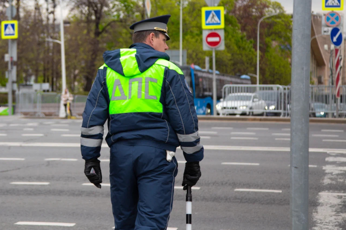 Njcar.ru: сотрудник ГАИ может штрафовать владельцев китайских авто с прицепом