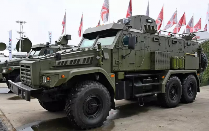 Зачем военным бронеавтомобилям нужна дополнительная ось