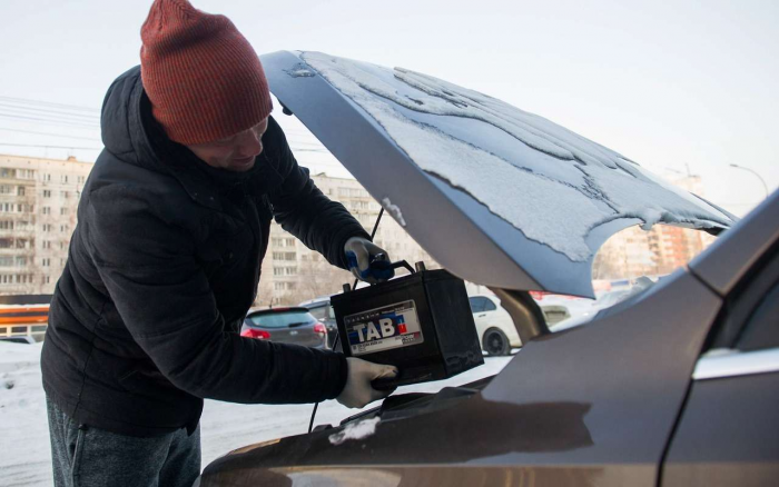 В сильный мороз аккумулятор мертв: простой способ оживить его