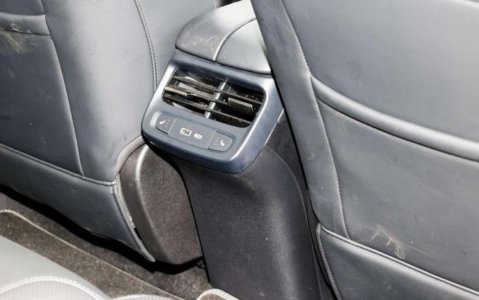 Полный привод, приемлемая цена  — большой тест свежих китайских кроссоверов