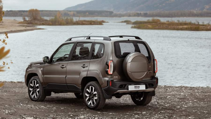 Перекрестное опыление: что изменилось в популярном русском джипе