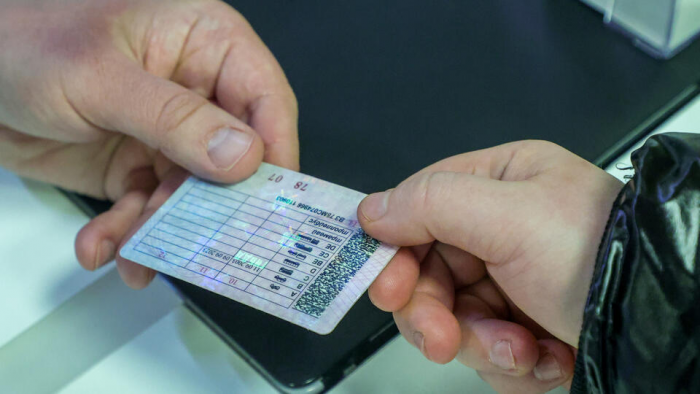 Примерного водителя лишили прав за пьяную езду из-за самозванца