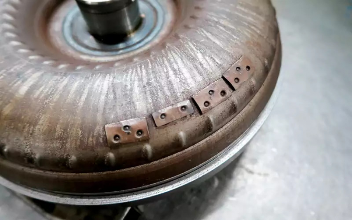 Реанимируем важную деталь автоматической коробки — разбор «За рулем»