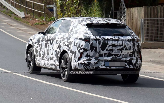 Этот кроссовер Mazda создан совместно с китайским Changan