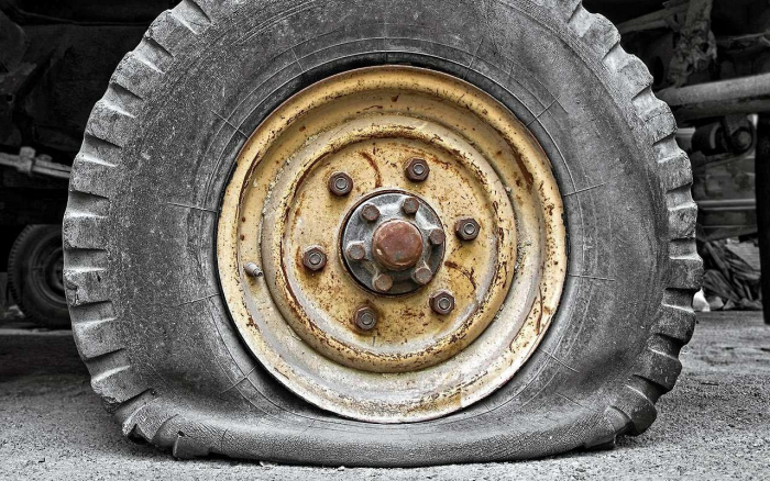 Какое давление в шинах должно быть на самом деле