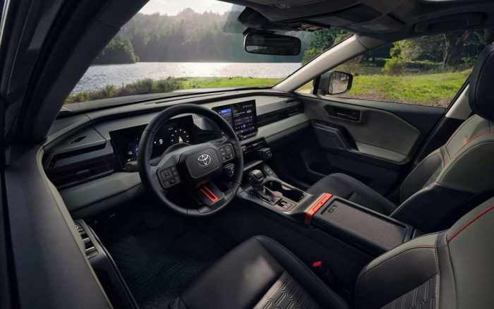 Абсолютно новый Toyota RAV4 следующего поколения: подробности и фото