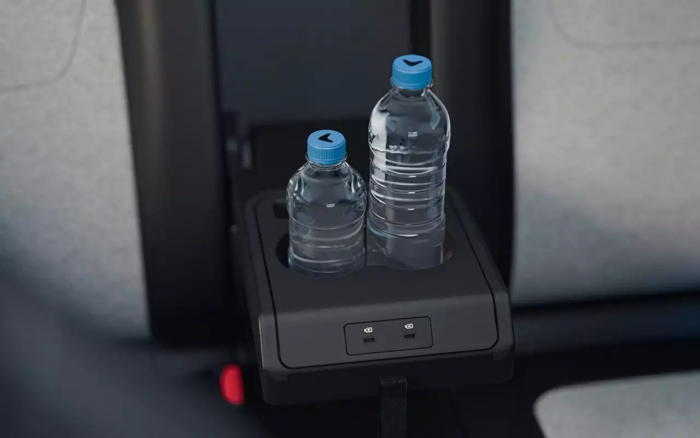 Атом стартует: рассказываем, что будет у него в салоне