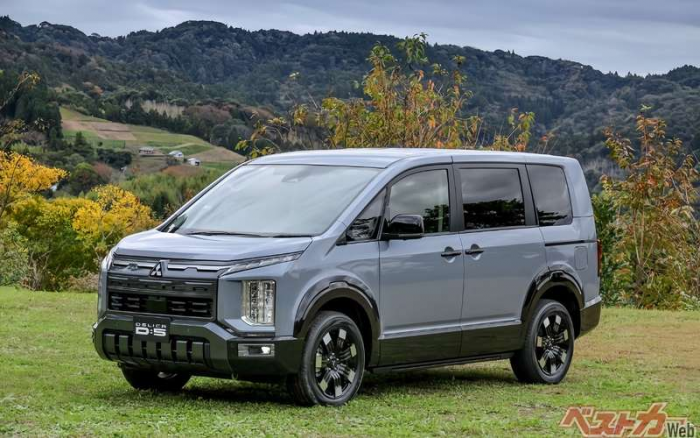 Знаменитый японский минивэн для плохих дорог обновился: все нововведения