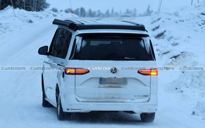 Гибридный Volkswagen Multivan T7 получит увеличенную емкость батареи и сможет проехать больше