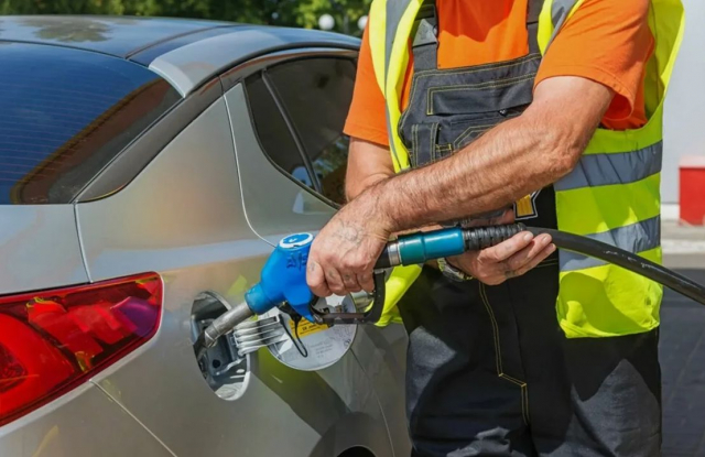 Что будет с бензином на заправках в октябре 2025 года