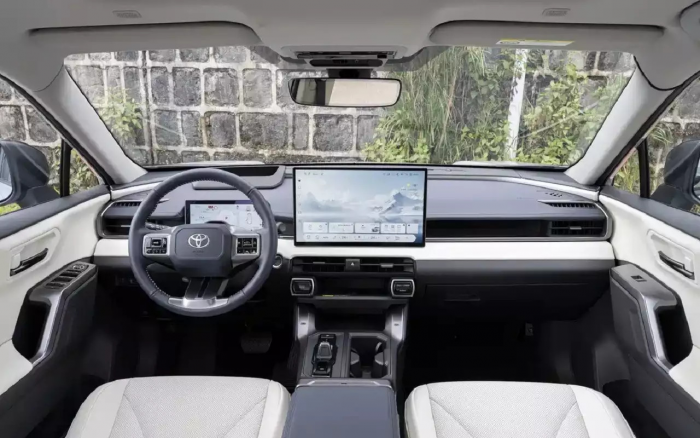 Представлена интересная модификация нового Toyota RAV4 дешевле 2 млн рублей