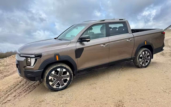 Обновленный SsangYong (теперь  KGM) представил новый пикап. Есть и дизельная версия