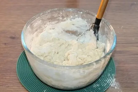 Пышные жаворонки из постного теста