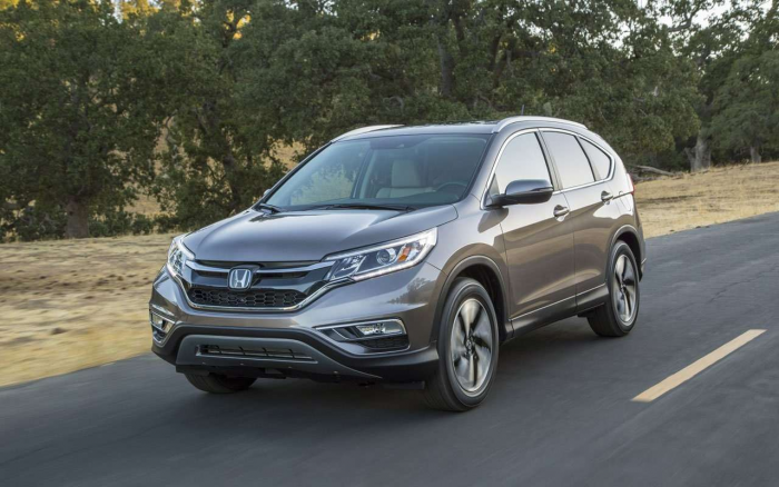 Эти подержанные иномарки чаще всего везут в Россию: им не грозит утильсбор