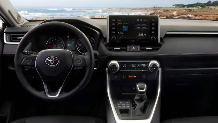 Что лучше: классический автомат или новомодный вариатор