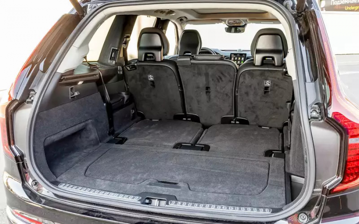 Словно в дорогой яхте! Как едет и сколько стоит премиум не из Китая?