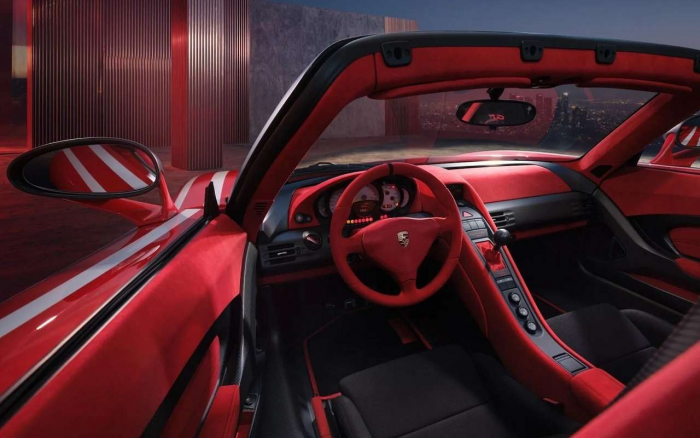 Этот Porsche 2005 года вернулся в состояние нулевого пробега