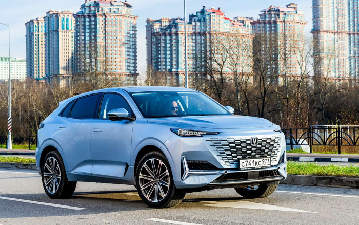 10 500 км с модным китайским кроссовером: зимы боится?