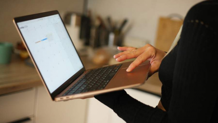 Льготы по квотам: самозанятым таксистам могут разрешить импортные машины