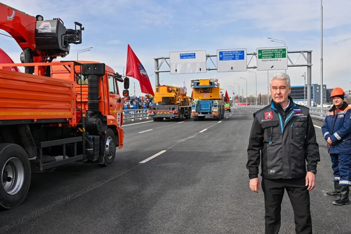 Собянин: на западе Москвы выполнено 57 дорожных улучшений