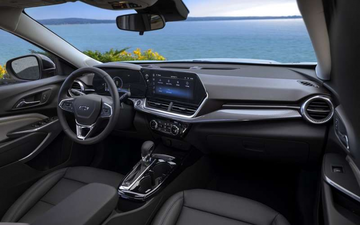 Новый бюджетный кроссовер с автоматом появился на российском рынке