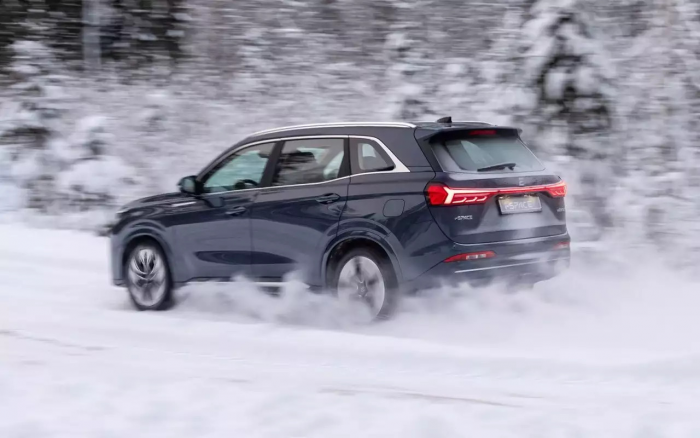 Богато оснащенный отечественный кроссовер получил полноприводную версию