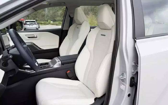 Представлена интересная модификация нового Toyota RAV4 дешевле 2 млн рублей