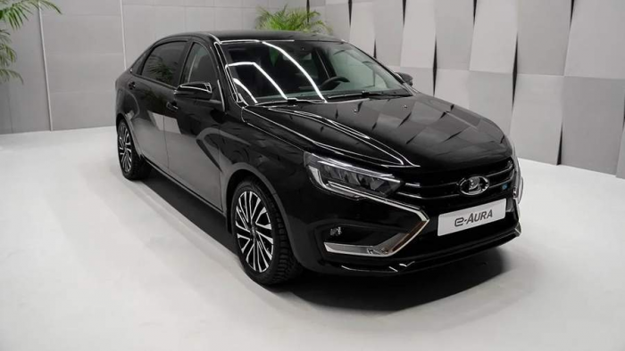 АвтоВАЗ раскрыл подробности о седане Lada e-Aura