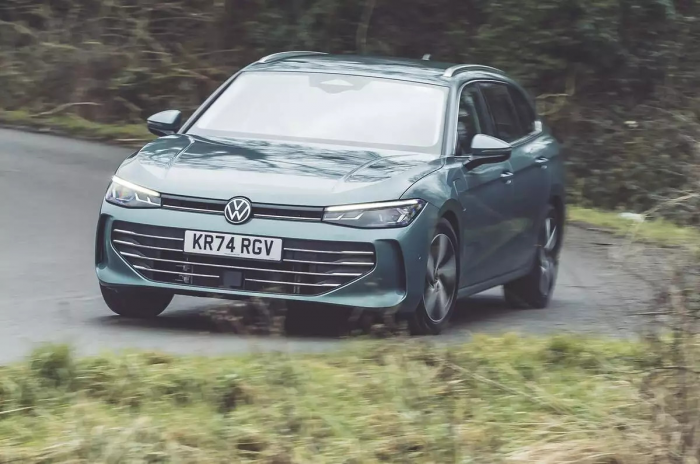 Новый универсал Volkswagen Passat — сколько он будет стоить в РФ?