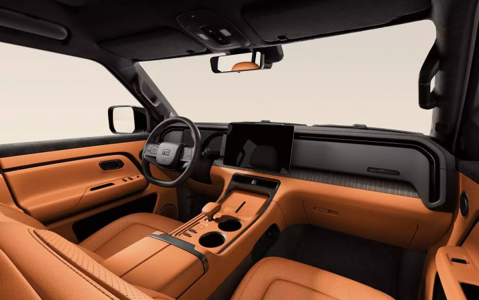 Большой внедорожник российской сборки выходит в продажу: комплектации и цены