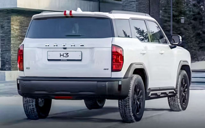 Моторы, опции и цены — популярные внедорожники обновились к весне