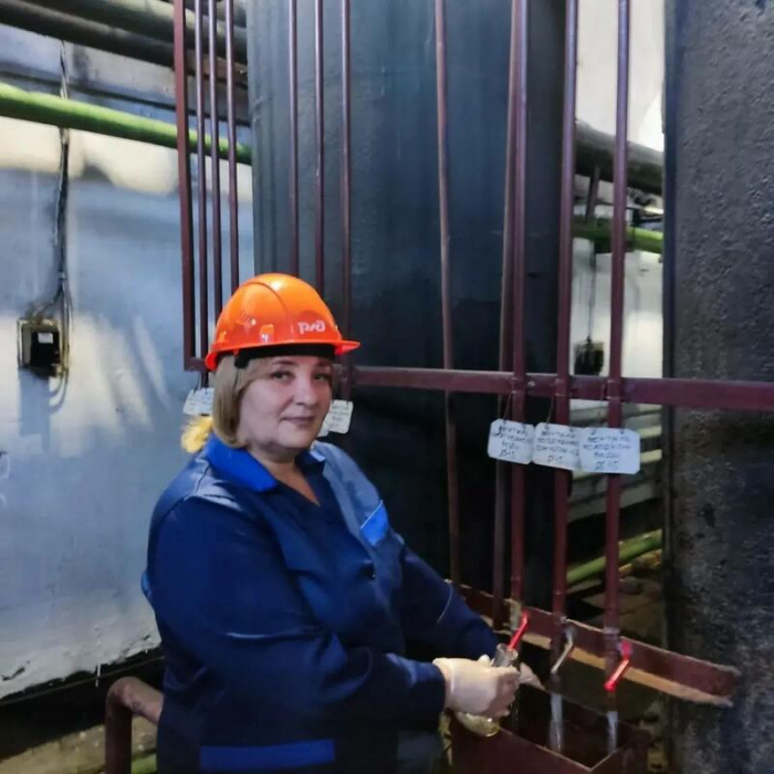 Томенко вручил награды лучшим работникам дорожной и транспортной отрасли Алтайского края