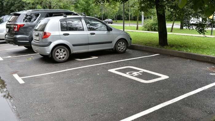 Как законно избежать штрафа за парковку на инвалидном месте