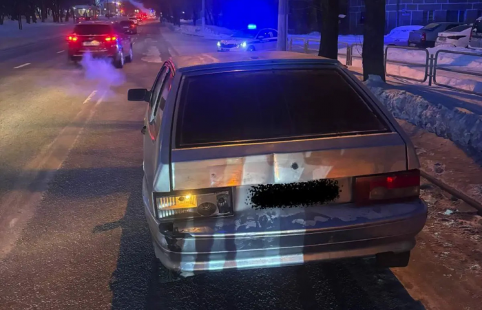 Мать отдала только что купленный автомобиль 15-летнему челябинцу