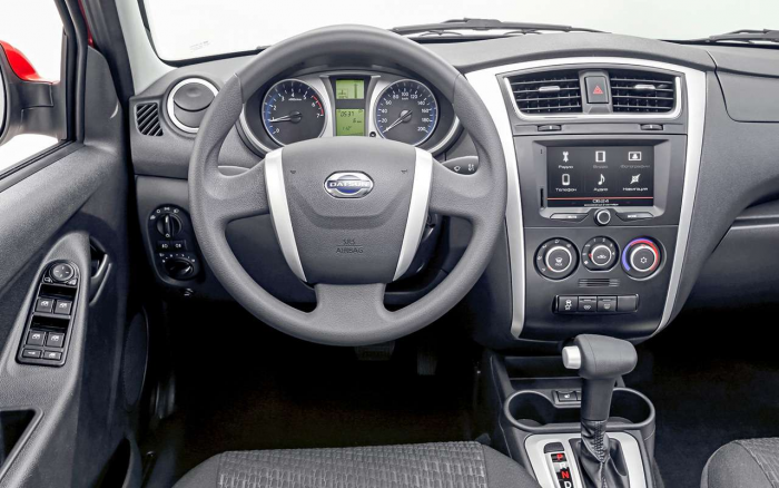 Надежный почти японский автомобиль от 400 000 рублей: в чем он лучше Гранты