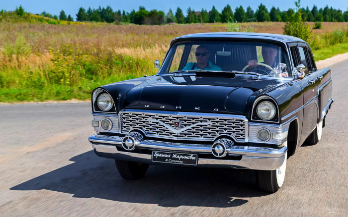 Зачем СССР скопировал американский Packard — история Чайки ГАЗ-13