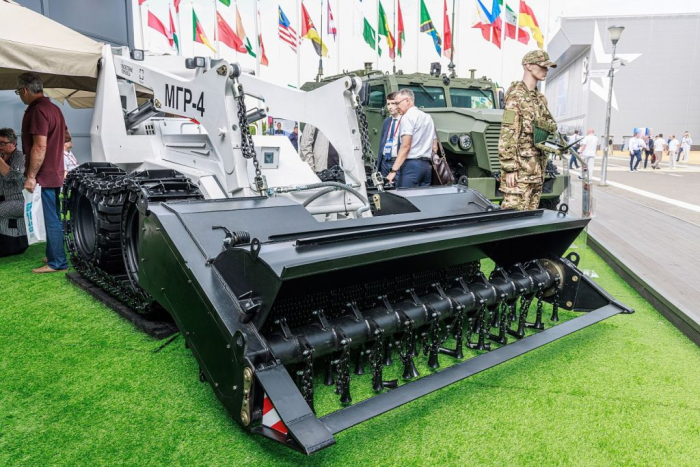 Сделано в Ростехе. Универсальный мини-погрузчик АНТ