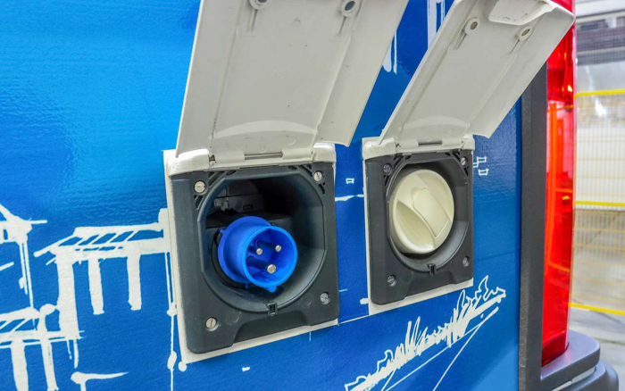 Кухня, спальня, санузел — в этой ГАЗели можно жить: как она устроена