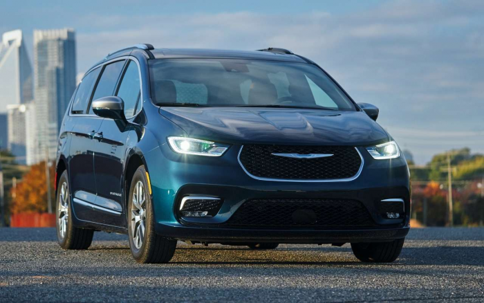 Эти автомобили снимут с продажи в этом году