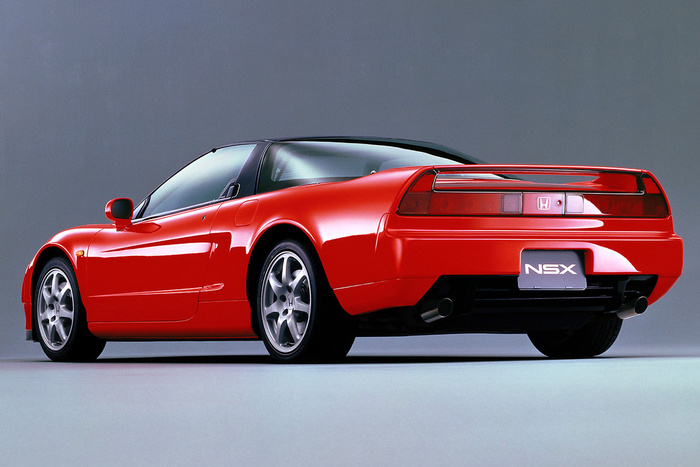 35 лет Honda NSX. История о суперкаре-выскочке, который поставил на место... да вообще-то всех