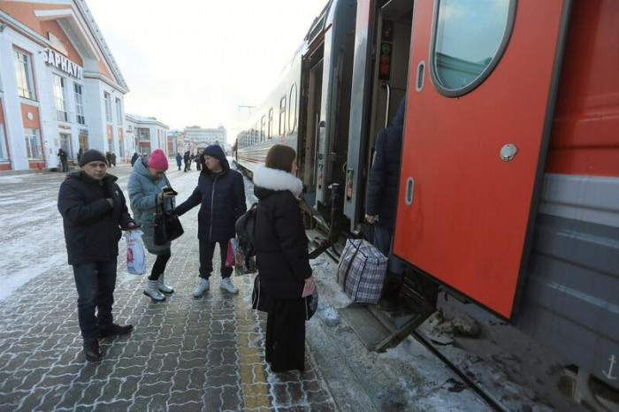 В Барнауле пустили дополнительный поезд до Славгорода с новыми вагонами. Фоторепортаж