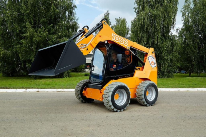 Сделано в Ростехе. Универсальный мини-погрузчик АНТ