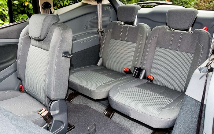 Что взять вместо Ларгуса: 6 бюджетных семейных иномарок (включая Тойоту!)